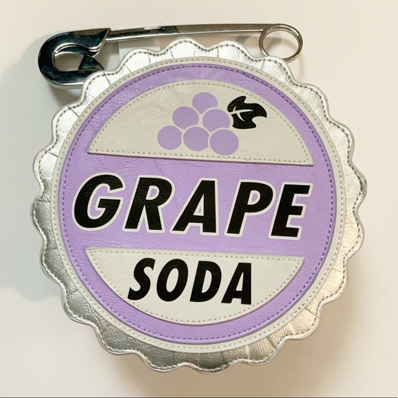 Disney Pixar UP Grape Soda Bottle Cap Purse - Picture 3 of 7